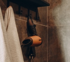 Двухместный номер Superior с балконом и с красивым видом из окна двуспальная кровать в Саянский Марал Аршан