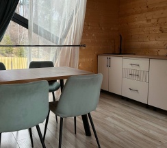Коттедж Comfort с видом на горы в Исток