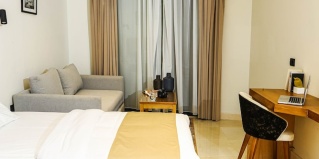 Эль-Убур: Отель NewCity Hotel & Suites