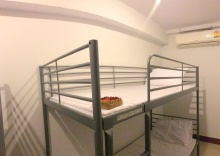 Кровать в общем номере в Chiangmai Tulip House and Massage - Hostel