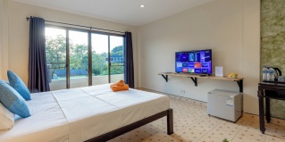 Камала Бич: Отель Club22 Kamala Suites Kamala Beach