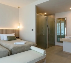 Номер Deluxe с балконом в Niranapa Boutique Resort
