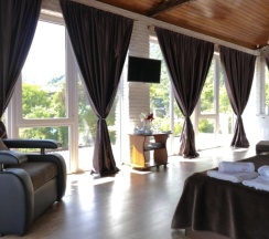 Двухместный номер Deluxe двуспальная кровать в Hotel Phanakopi