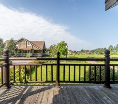 Гостевой дом с горячей купелью и камином в Лепота