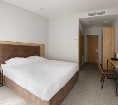 Стандартный номер с двуспальной кроватью в Turris Hotel Petrovsky