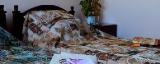 Трехместный двухкомнатный номер, вид на монастырь в Чайка