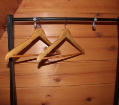 Коттедж с балконом и с красивым видом из окна в Красные Скалы