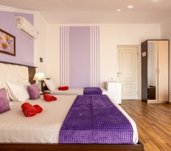 2х комнатный номер  с балконом на 4 этаже в Прага