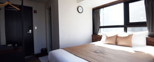 Двухместный без вида номер Deluxe двуспальная кровать в 57 Myeongdong Hostel