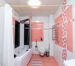 Жилая комната с двухспальной кроватью в 3-х квартире с общим санузлом и кухней Ш10-24 (1-2) в Какаду