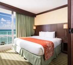 Люкс с 2 комнатами oceanfront в The Sunny