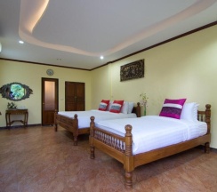 Двухместный номер Superior с видом на сад двуспальная кровать в Bueng Bua Thong Resort