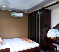Двухместный номер Standard с видом на озеро двуспальная кровать в Mui Ne Alena Bungalow Hotel