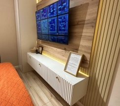 Двухместные апартаменты c 1 комнатой (двуспальная кровать) в Квартира Студия с Дизайнерским Ремонтом в Центре