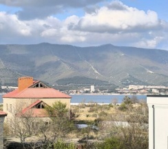 2х комнатные с частичным видом на море в Бриз
