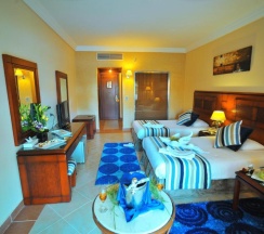 Двухместный номер Golden Swim-Up 2 отдельные кровати в Sea Beach Aqua Park Resort