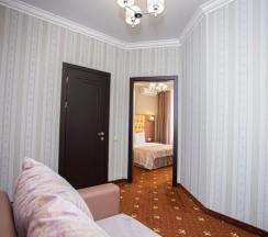 Номер первой категории "Комфорт с балконом" в Mari