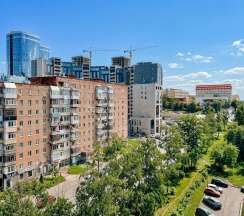 1-комнатные апартаменты, 42 м², 9 этаж в Четыре угла на Максима Горького 149