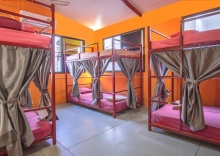 Кровать в общем номере в OYO 586 I Hostel