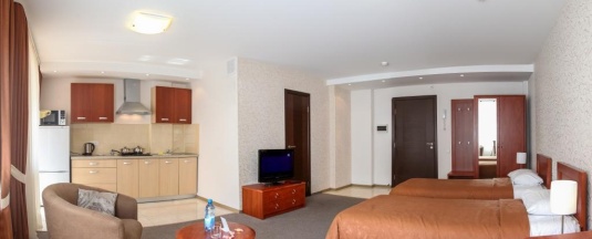 Двухместные апартаменты Standard c 1 комнатой с балконом 2 отдельные кровати в Комплекс апартаментов Комфорт