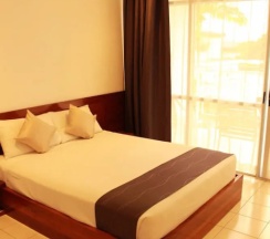 Апартаменты c 1 комнатой с балконом в The Melanesian Port Vila Hotel