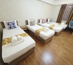 Четырёхместный номер Comfort в Samarkand Imron Guest House