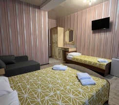 Трёхместный с балконом в Reskator