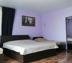 Семейный номер с балконом и видом на море в Meduza