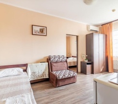 Семейный люкс с 2 комнатами в Наш дом