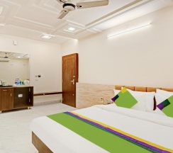 Номер Superior в Treebo Paras Raj Near City Palace