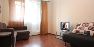 Москва: Апартаменты ApartLux (АпартЛюкс) на Изумрудной