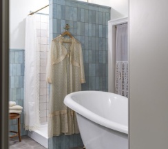 Двухместный люкс двуспальная кровать в Пестово подворье