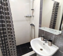 Двухместный номер Standard с балконом двуспальная кровать в Camelia