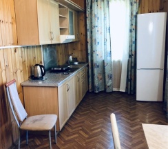 Коттедж шестиместный в Покровское