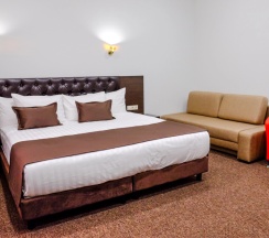 Люкс в ЖаңаOtel