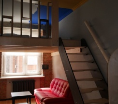 B студия в Hovel