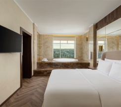 Люкс c джакузи на высоком этаже в Radisson и Конгресс-центр Саранск