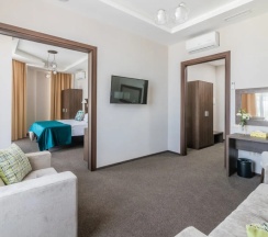 Люкс Семейный с видом на город в Проспект