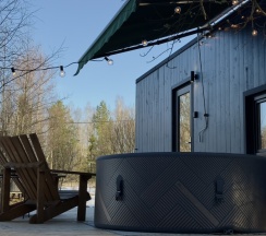 Вода - дача с джакузи под открытым небом в Domingo Dacha