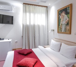 Первая категория-стандартный двухместный номер с 1 кроватью в Олимпия