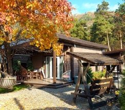Дом с террасой в Manzerok house