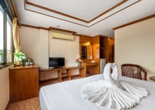 Двухместный номер Deluxe двуспальная кровать в JB Green Hotel Patong