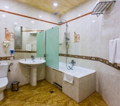 Двухместный номер Deluxe двуспальная кровать в Royal Palace Hotel Baku