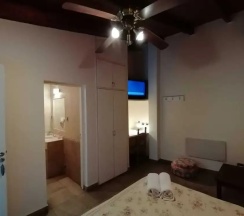 Двухместный номер Standard двуспальная кровать в Alamo Hostel & Suites