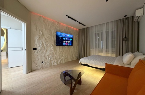 Орел: Апартаменты Апартаменты Премиальные в центре с QLED Smart TV от Grant Apart