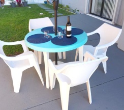Коттедж с 2 комнатами в Private designer 8 room art getaway 2 Br-2Ba Full Kitchen Barbecue Patio 2min to beach