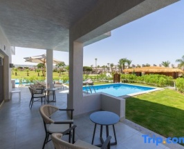 Люкс Posh Club Royal в Sunrise Crystal Bay Resort