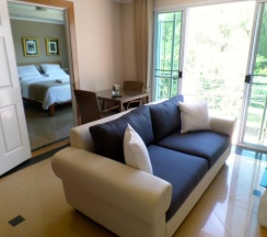 Апартаменты c 1 комнатой в Westbury Residence