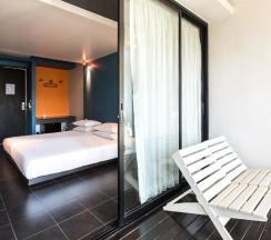 Двухместный номер Standard 2 отдельные кровати в LoogChoob Homestay