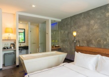 Двухместный номер Bay Romance двуспальная кровать в The Waters Khao Lak by Katathani